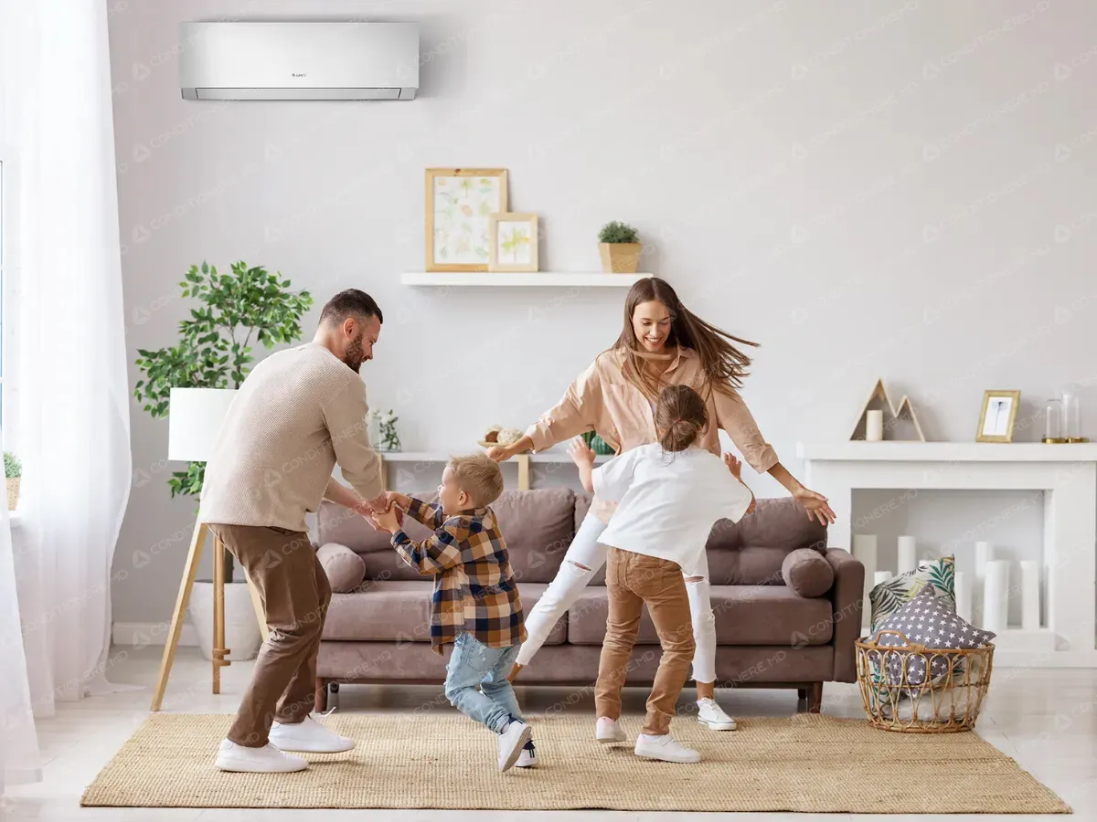 Внутренний блок GREE CLIVIA SILVER GWH09AUCXB-9000 BTU 